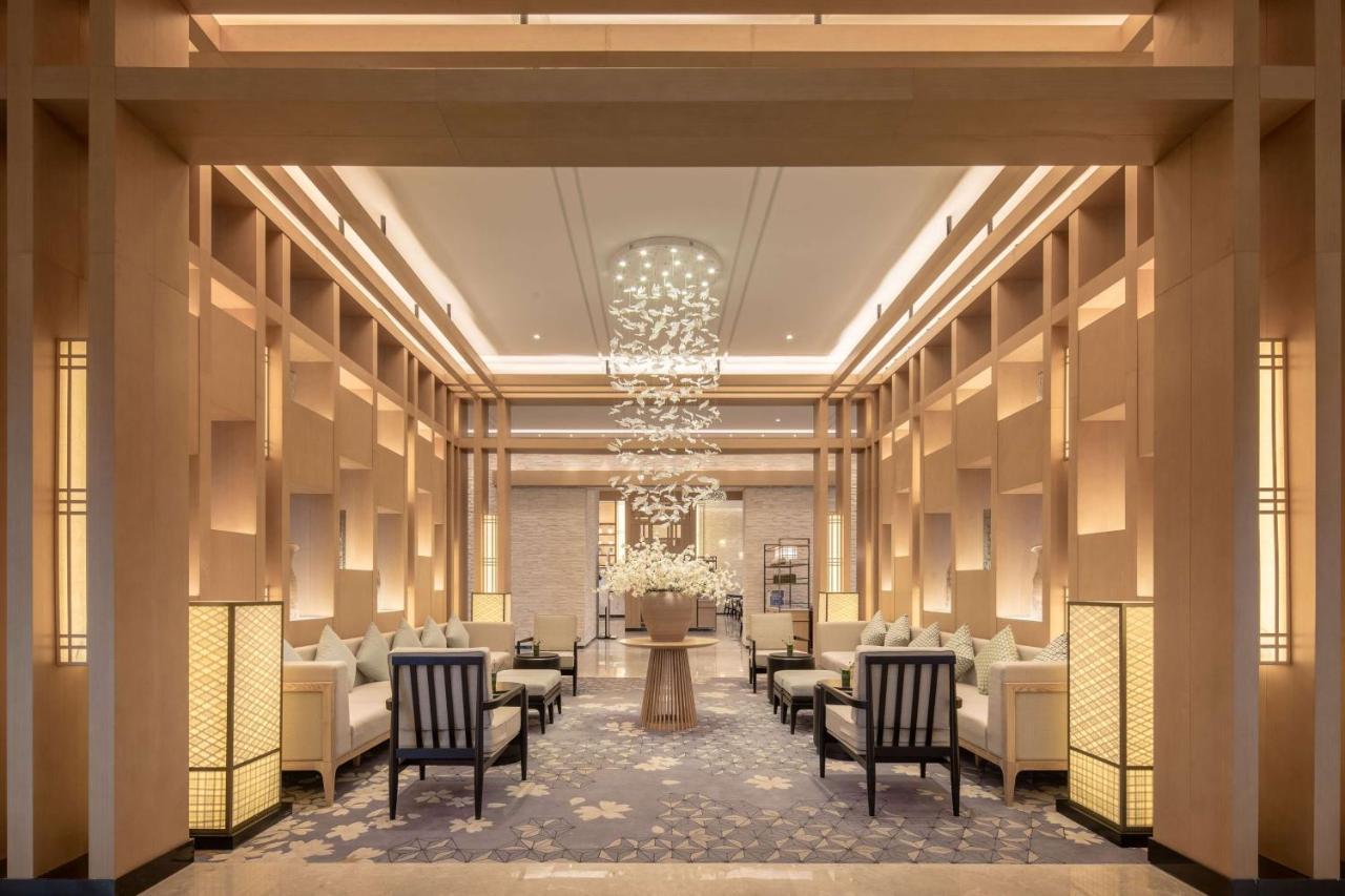 Howard Johnson Huashuiwan Hot Springs Resort Chengdu Esterno foto